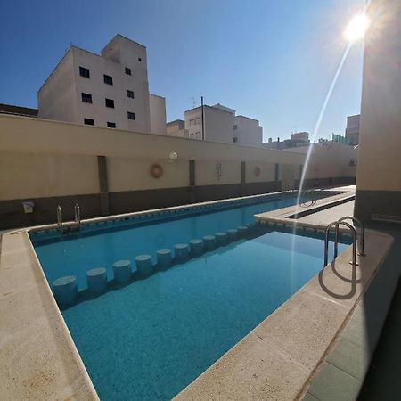 Appartement Proche Plage Avec Piscine En Centre Ville Τορεβιέχα Εξωτερικό φωτογραφία