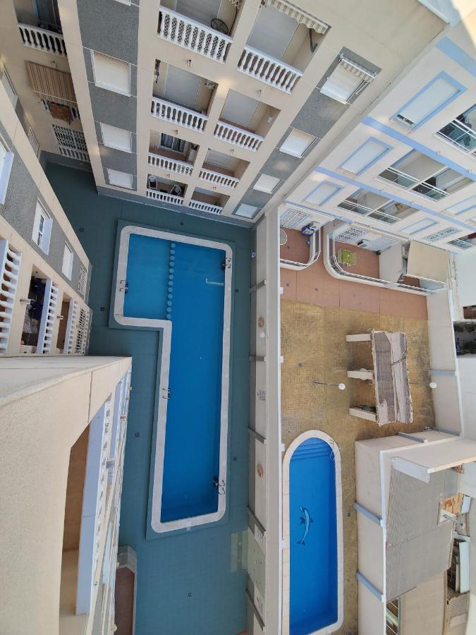 Appartement Proche Plage Avec Piscine En Centre Ville Τορεβιέχα Εξωτερικό φωτογραφία